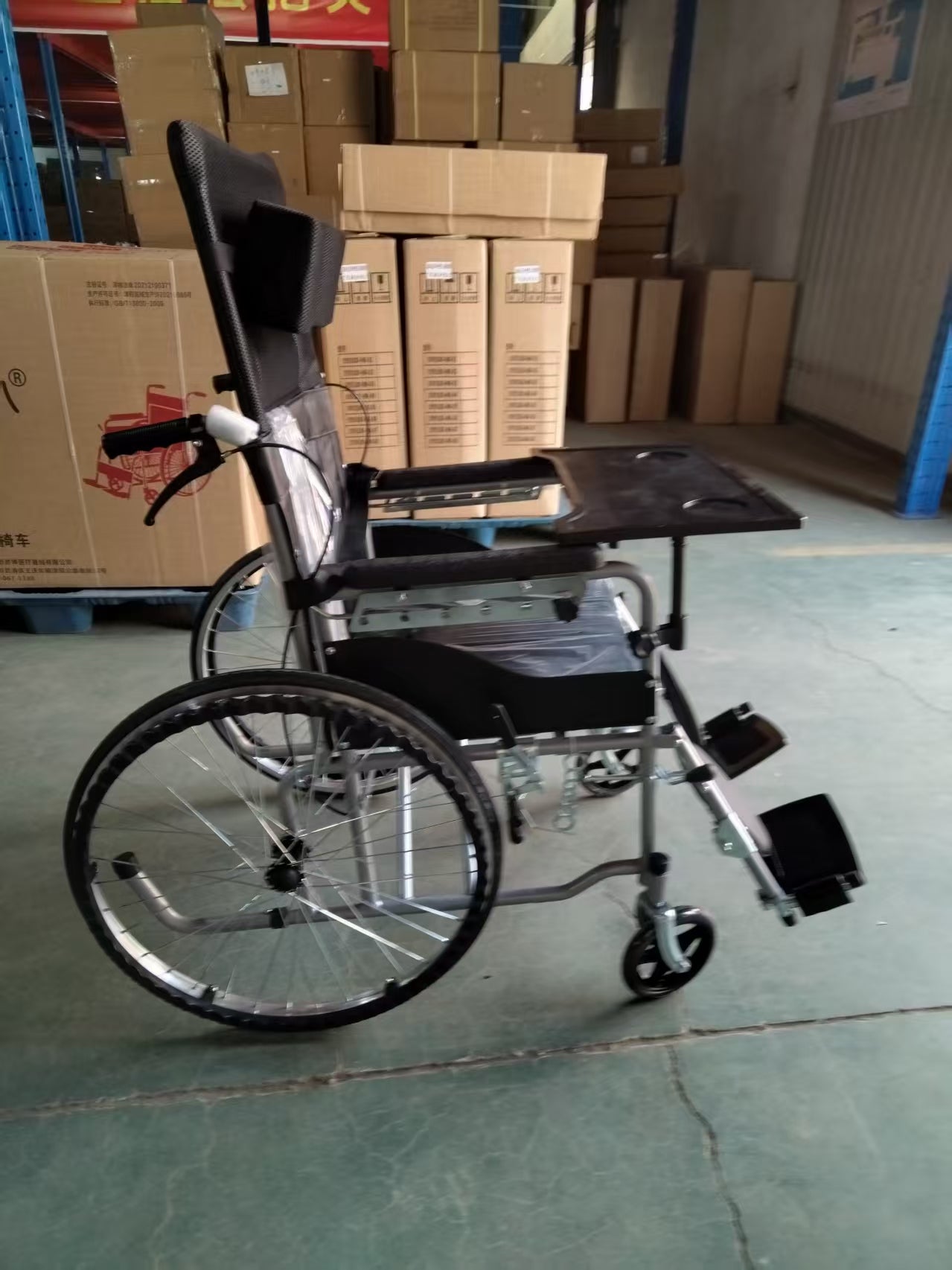 Full Reclining Wheelchair, Black Cloth Bucket Seat, Solid Tires with Table