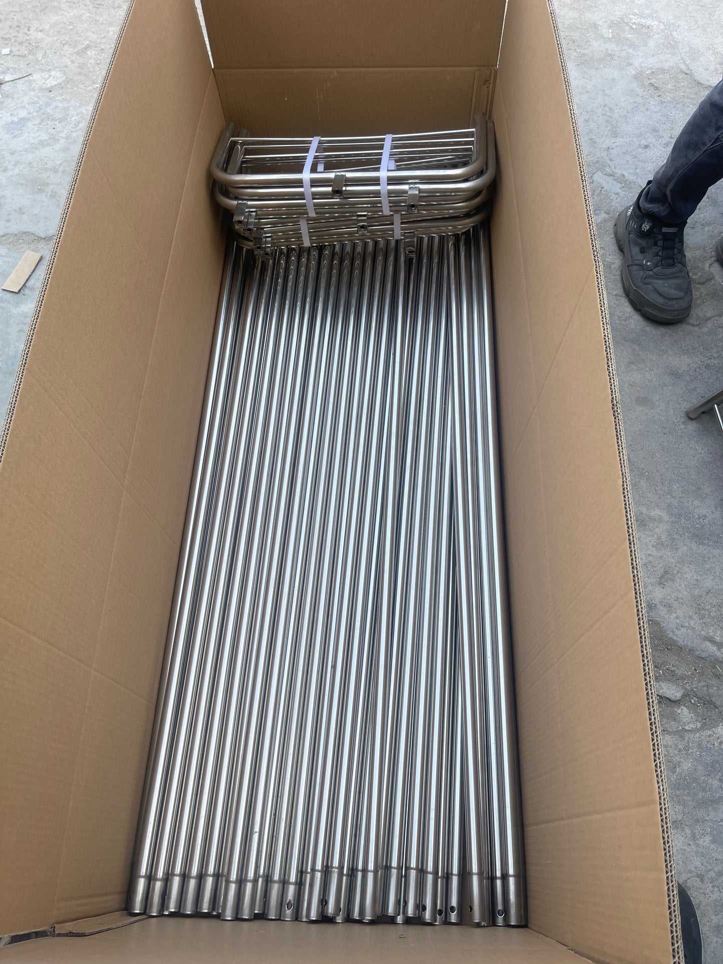 Wholesale 4-Fold Stainless Steel Square-Footed Folding Partition Screen with 05 Full Thickness High-Quality Curtain