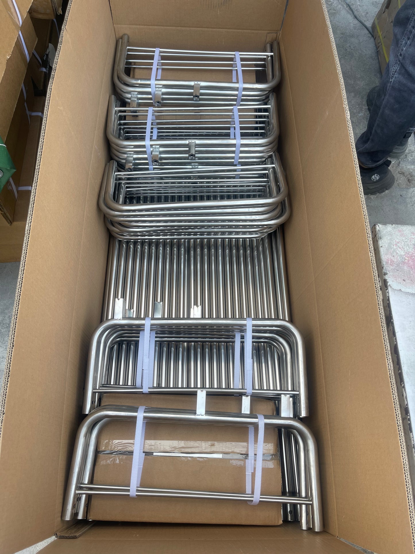 Wholesale 4-Fold Stainless Steel Square-Footed Folding Partition Screen with 05 Full Thickness High-Quality Curtain