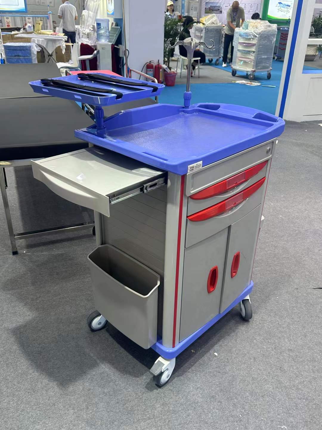 Multi-Function Rolling Medical Crash Cart, Emergency Treatment Trolley with Lockable Cabinet and Drawers for Medical Institution Wholesale