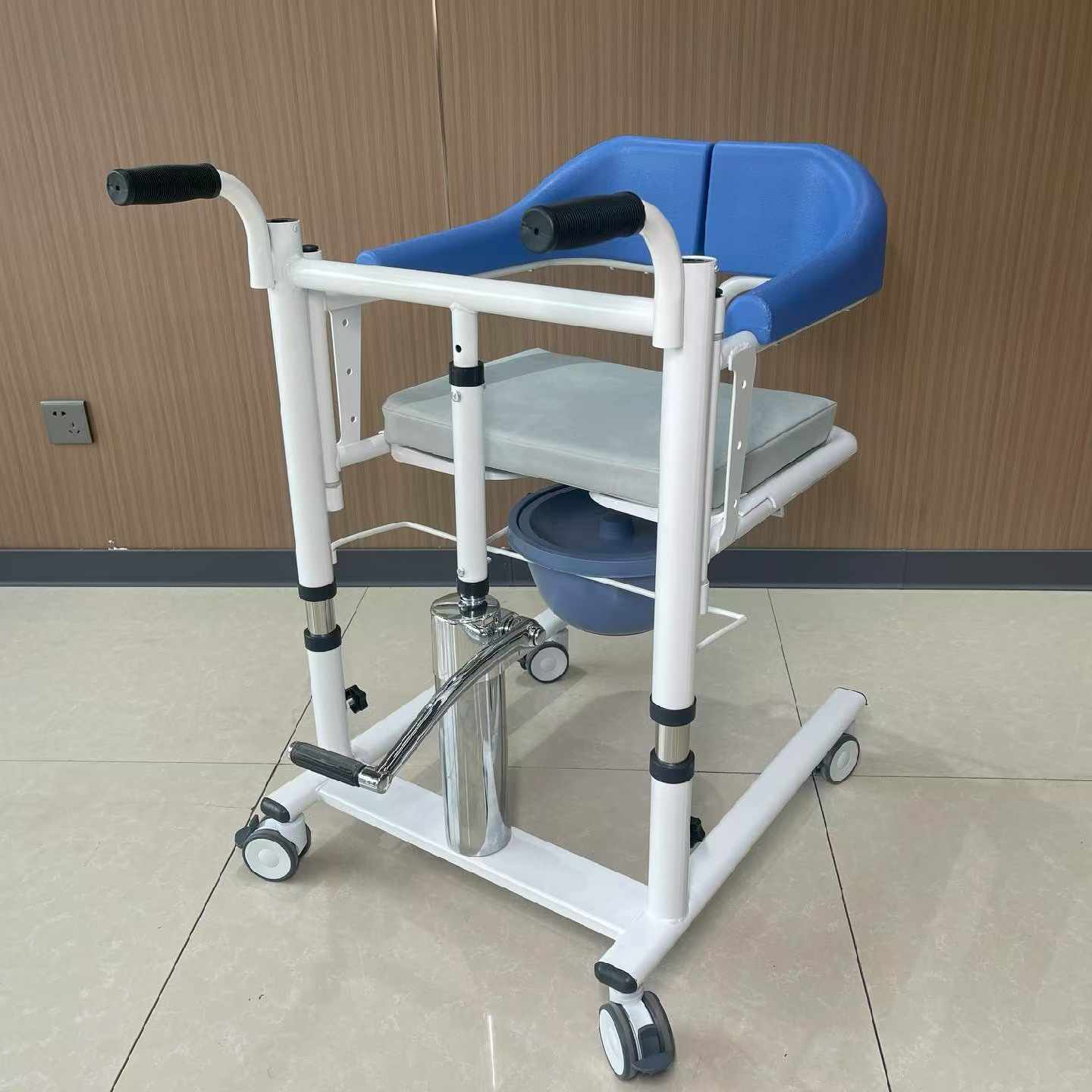 Manual Hydraulic Patient Transfer Chair Built-in Commode Potty for Hospital Nursing Home