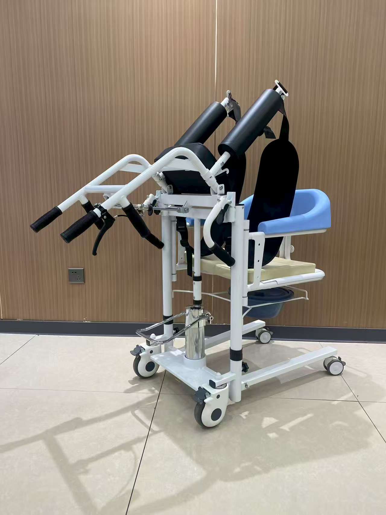 Hydraulic Patient Transfer Lift Chair with Commode, Multifunctional Mobile Shower Toilet Wheelchair for Elderly Disabled Nursing Home