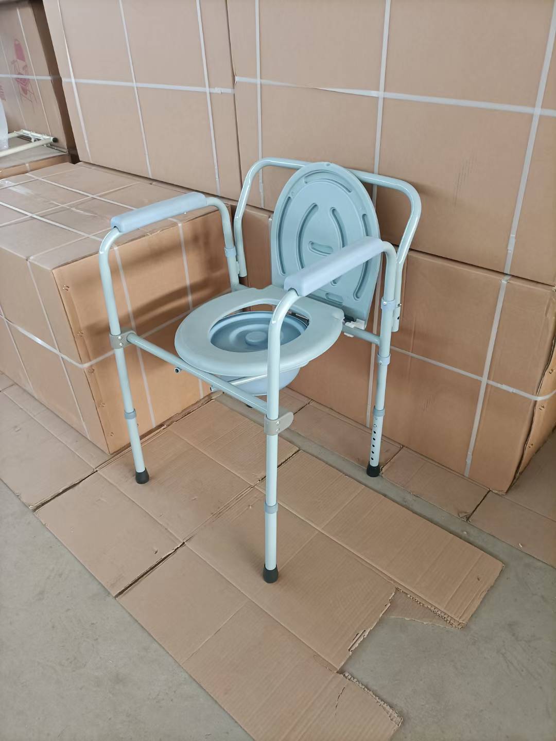 Height Adjustable Bedside Commode Chair without Wheels, Steel Frame Toilet Chair for Elderly & Disabled