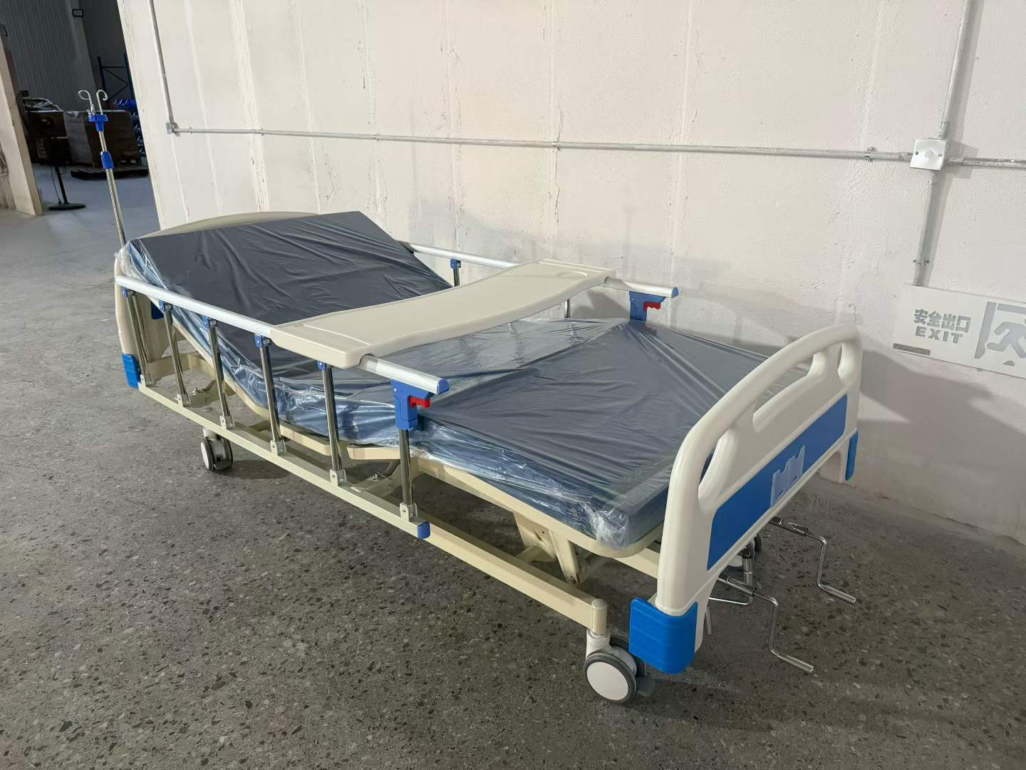 Three Crank Manual Hospital Bed | 3 Function Adjustable Patient Nursing Medical Bed With Complete Accessories