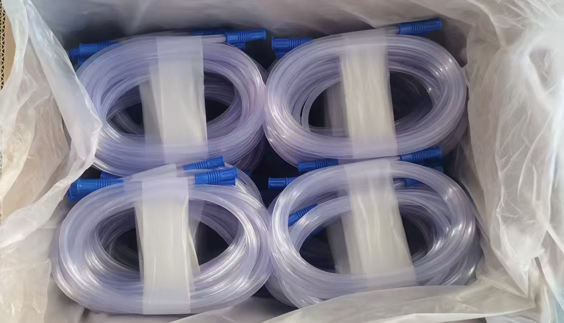 Disposable Medical Suction Connecting Tube with Blue Connectors