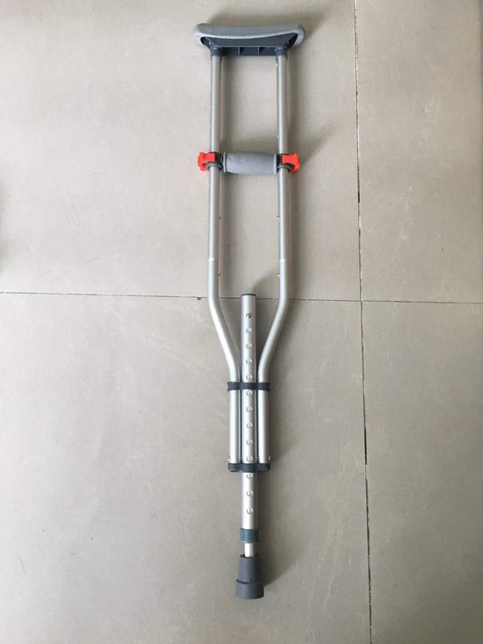 Folding Aluminum Underarm Crutches, Adjustable Lightweight Axillary Crutches for Adult Foot Injury Recovery