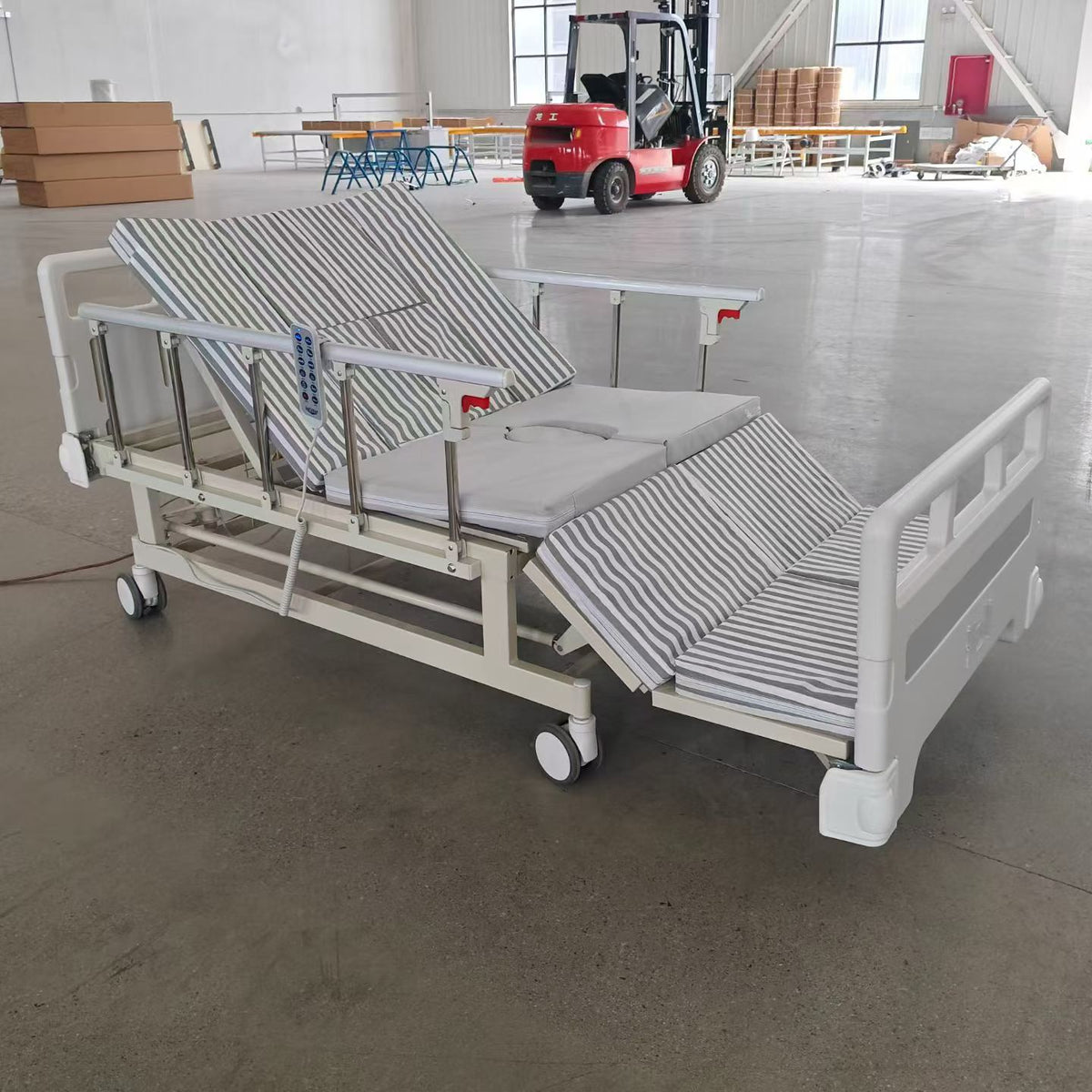 Electric Auto Turn Over Hospital Bed with Side Rails
