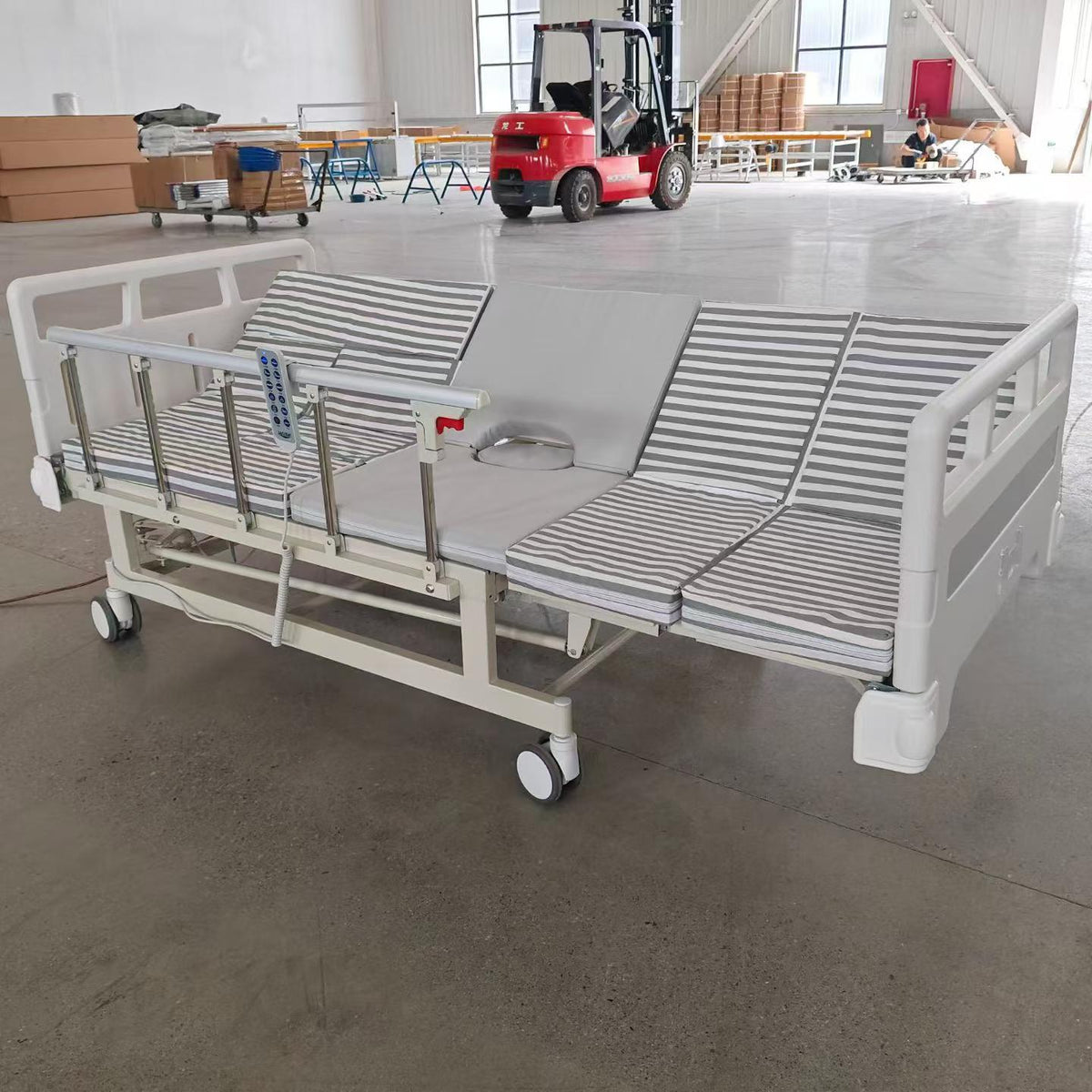 Electric Auto Turn Over Hospital Bed with Side Rails