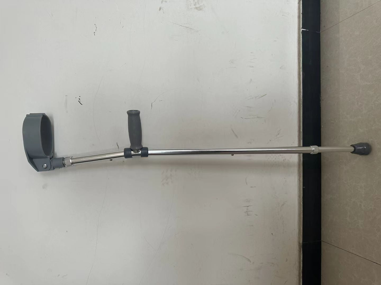 Factory Direct Aluminum Forearm Crutches - Lightweight Adjustable Elbow Crutches for Rehabilitation