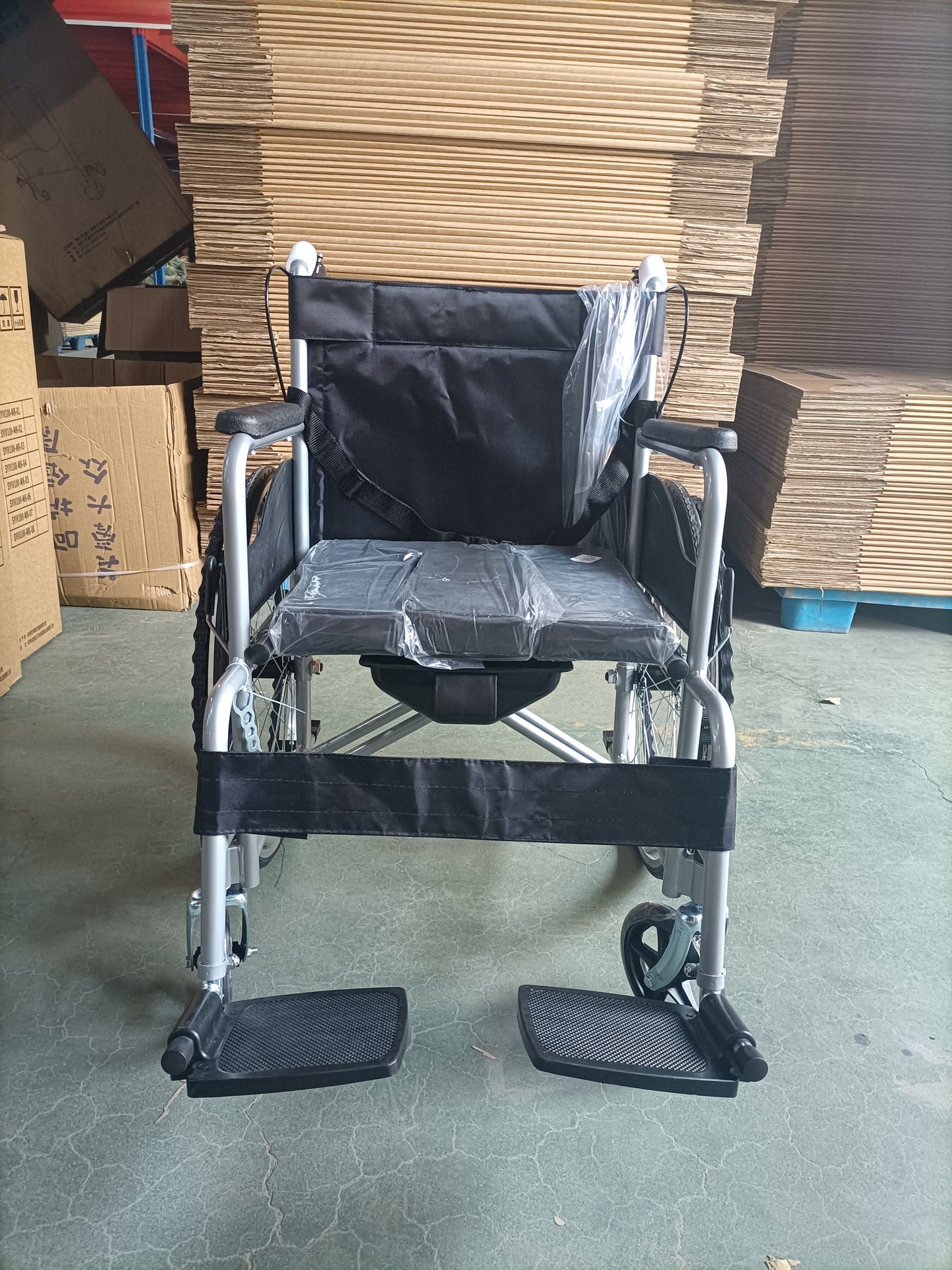 Black Cloth Commode Wheelchair with Solid Tires