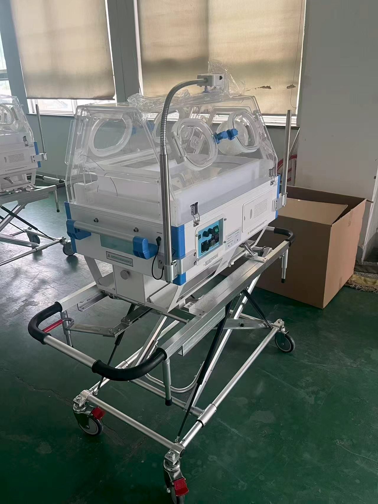 Transport Infant Incubator
