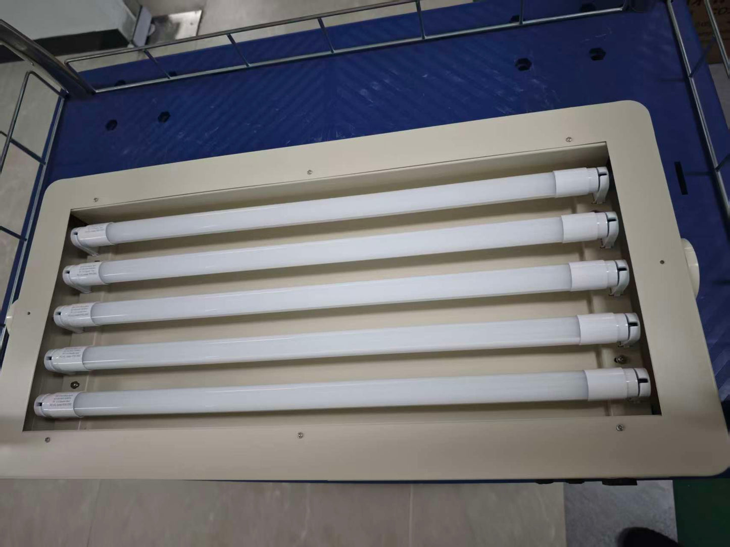 Neonatal Jaundice Phototherapy Unit