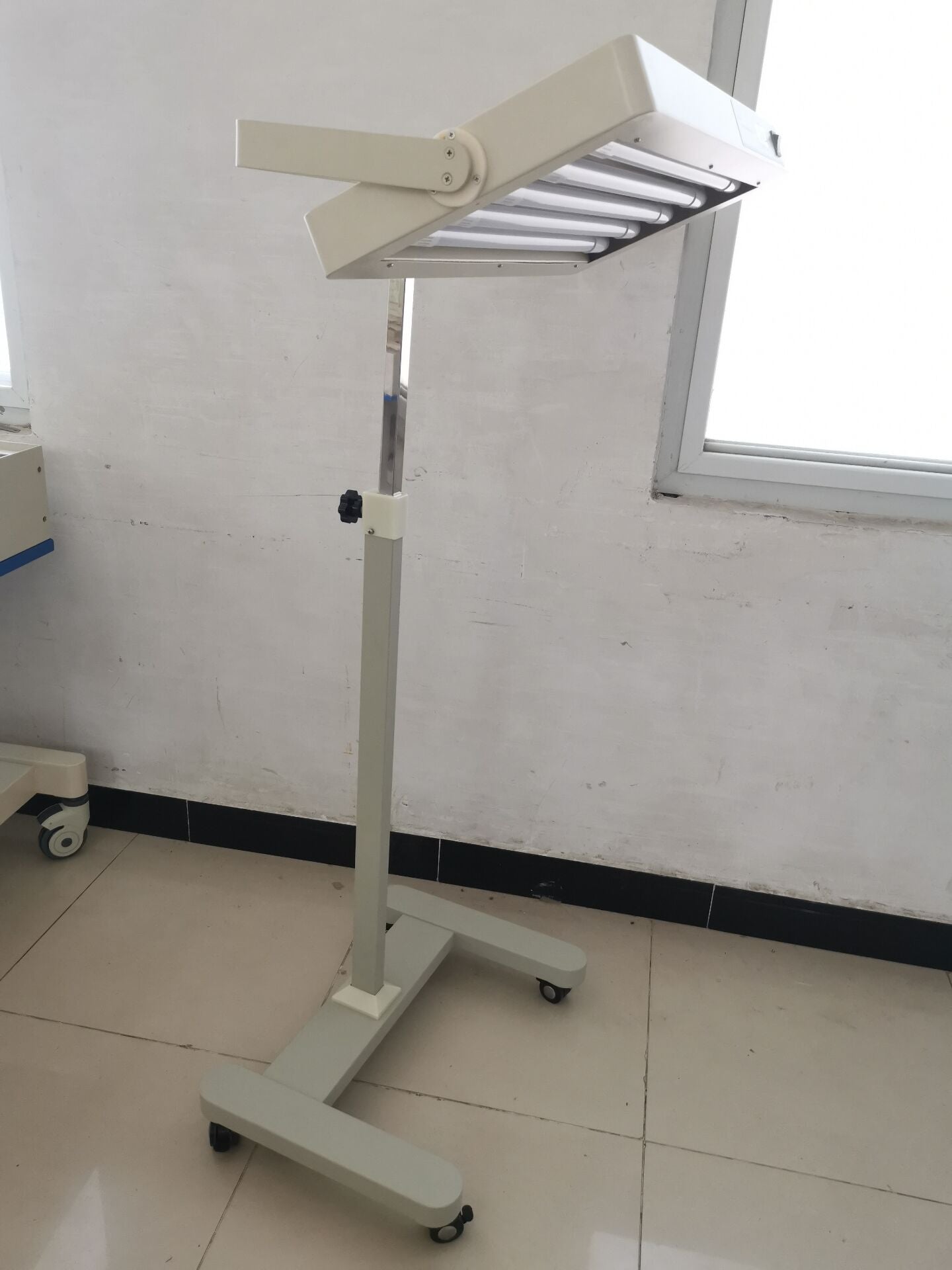 Neonatal Jaundice Phototherapy Unit