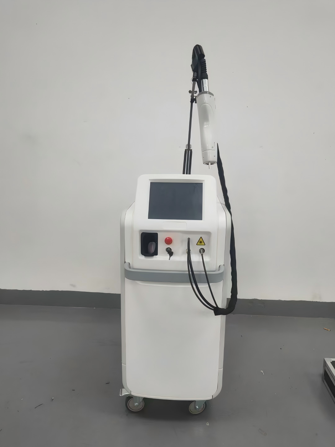Vertical Long Pulse Alexandrite Laser 755nm Hair Removal Machine