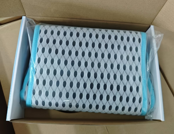 Adjustable inflatable lumbar pillow