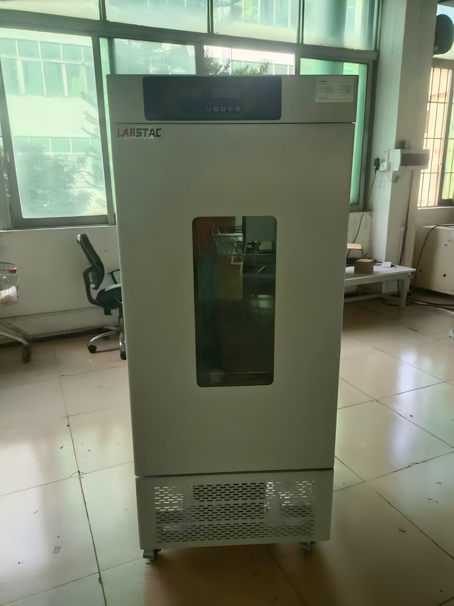 Biochemical Incubator